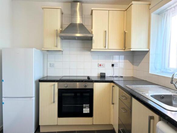 Kitchen 1.jpg