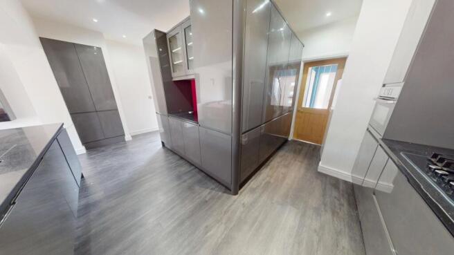 3 bed Terraced for sale Image 4