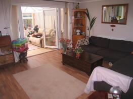 2, Fairfield Close, Fairfield Drive, Dorking RH4 1LJ