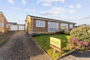 17, Oldfield Crescent, Hailsham BN27 1TS
