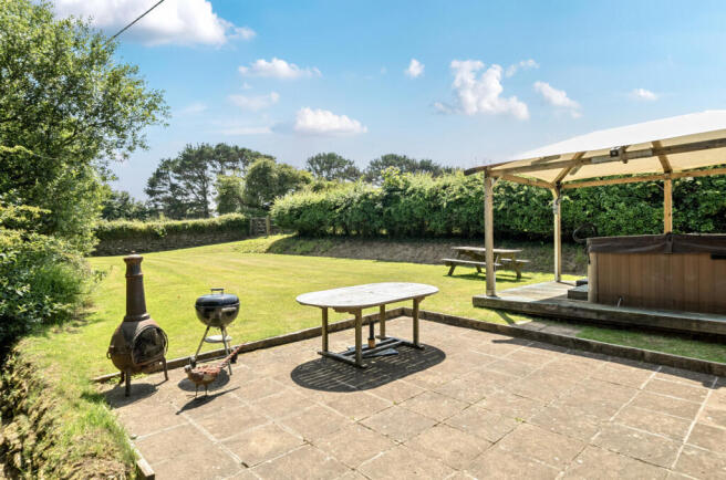 1311664-14-685572...