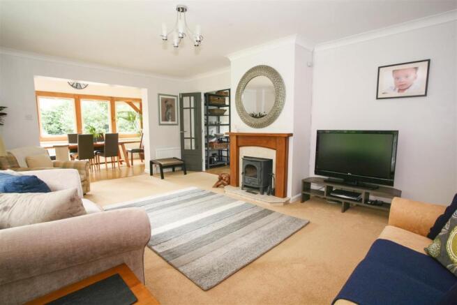 Living room2.jpg