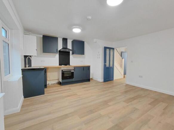 Sydney Rd, Feltha...