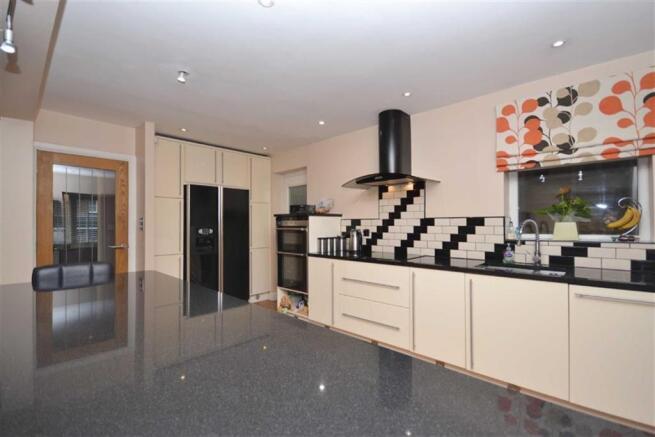 Kitchen/Diner View 3