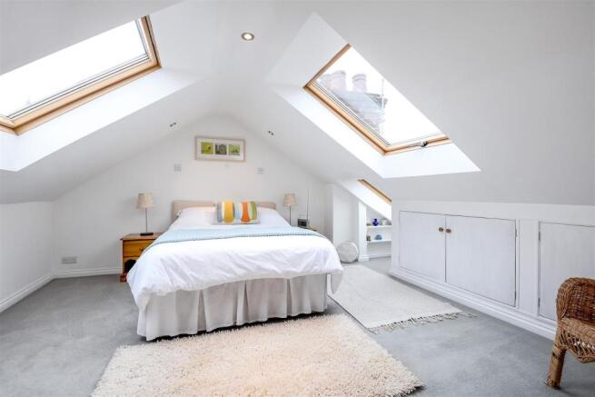 18 North Road - Bed 
