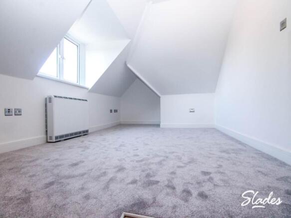 506 Holdenhurst loun