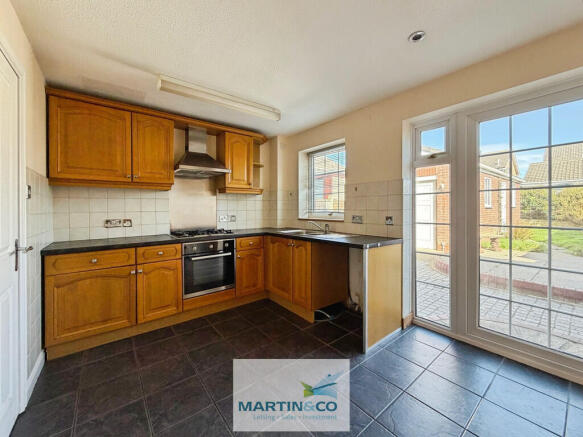 2 bed Semi-Detached for sale Image 4