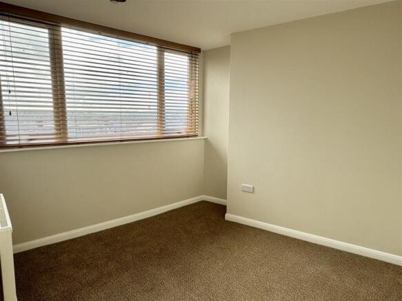 1 bed Flat to rent Image 5