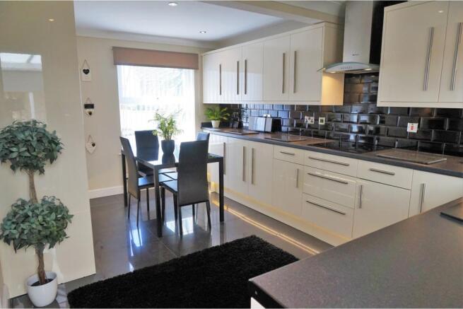 Kitchen / Diner