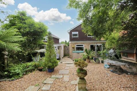 Ashley Gardens, Waltham Chase, SO32