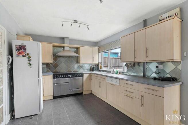 Lodge Road, Stratford-Upon-Avon photo 4