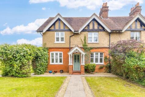 Ponsbourne Park, Newgate Street, Hertford