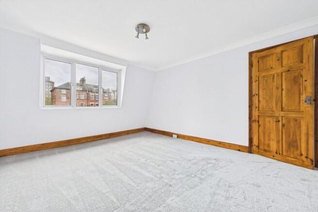 75d407a3-CAM01085...