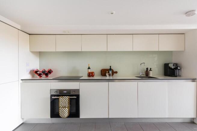 2L1S0BH - Kitchen C.jpg
