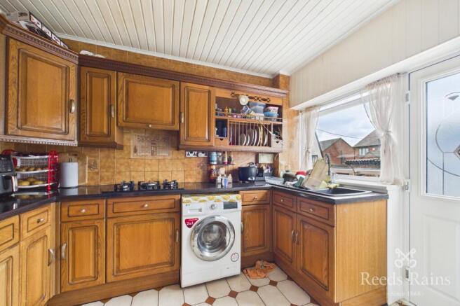 3 bed Semi-Detached for sale Image 7