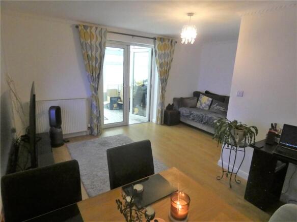 Living Room/Dining