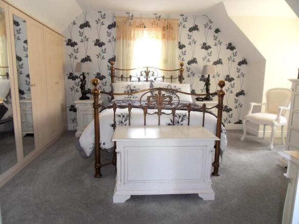 BEDROOM 1