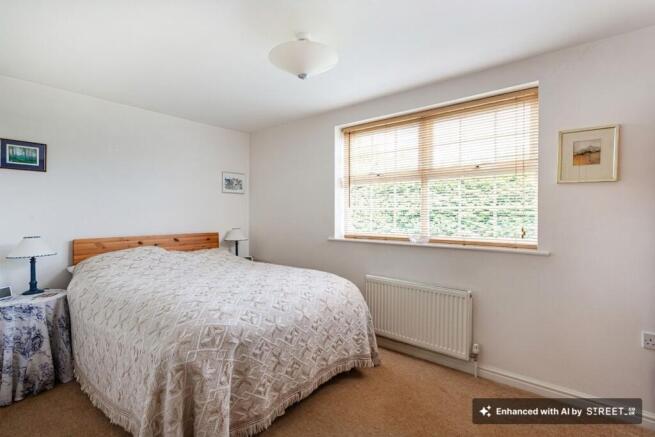 2 bed Flat for sale Image 5