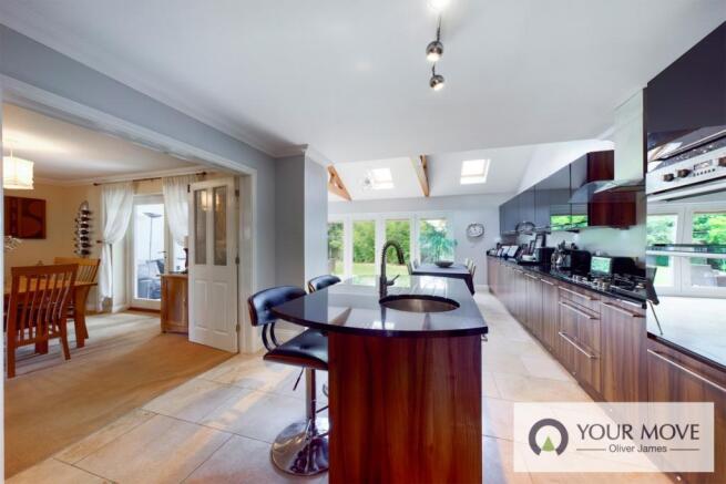 Kitchen / Breakfast