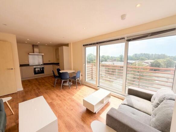 Living & Kitchen Room