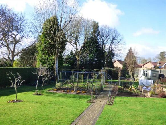 GARDEN VIEW 2