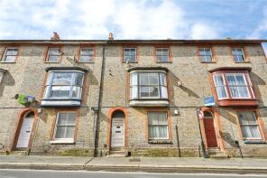 Flat 2, 122, St James Street, Newport PO30 5HE