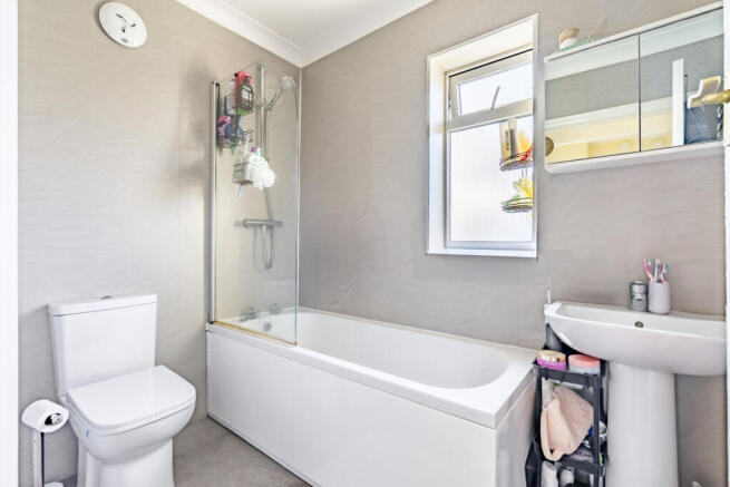 4 bed Semi-Detached for sale Image 10