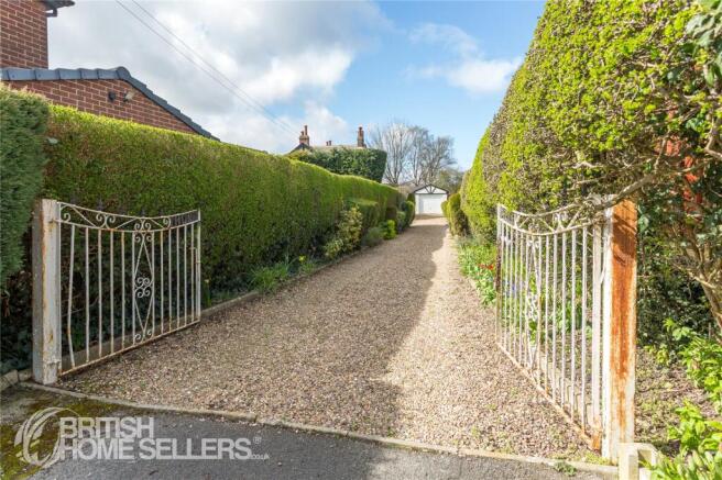 3 bed Detached for sale Image 4