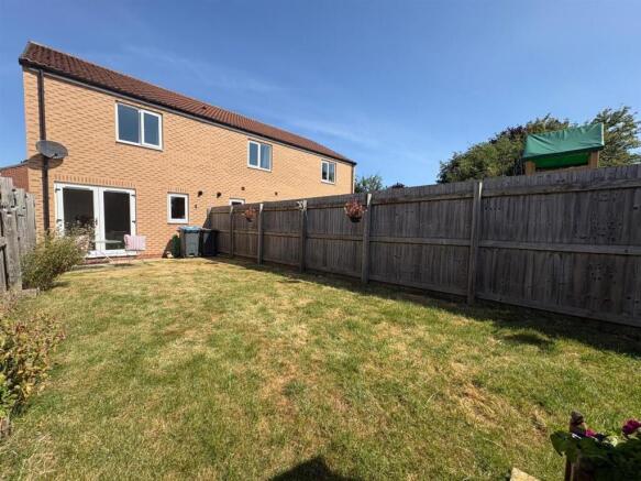 2 bed Semi-Detached for sale Image 9