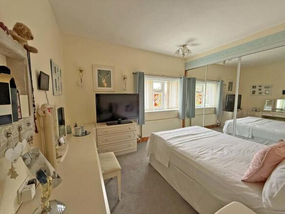 3 bed End of Terrace for sale Image 6