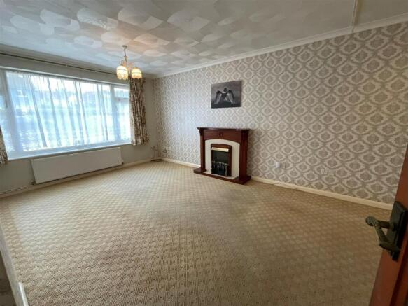 Lounge / Dining Room