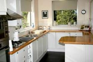 KITCHEN/BREAKFAST RO