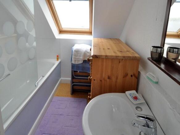 Bedroom 1 En-suite
