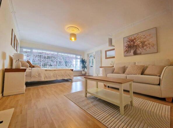Bedroom/Living area 1