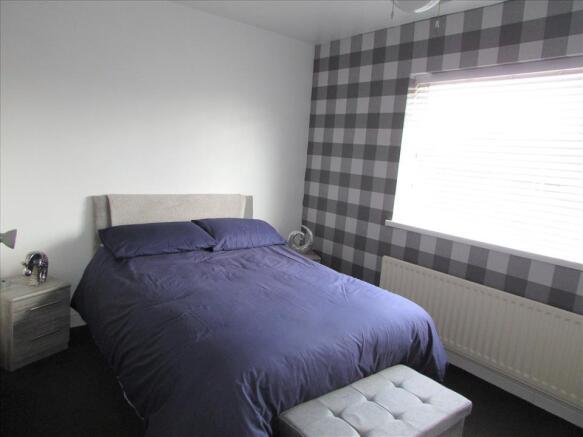 BEDROOM 2