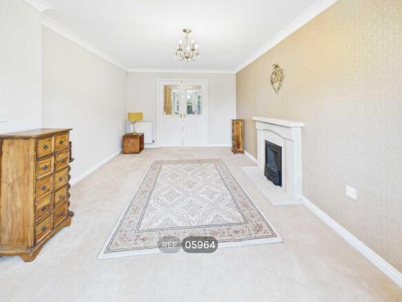 4 bed Detached to rent Image 6