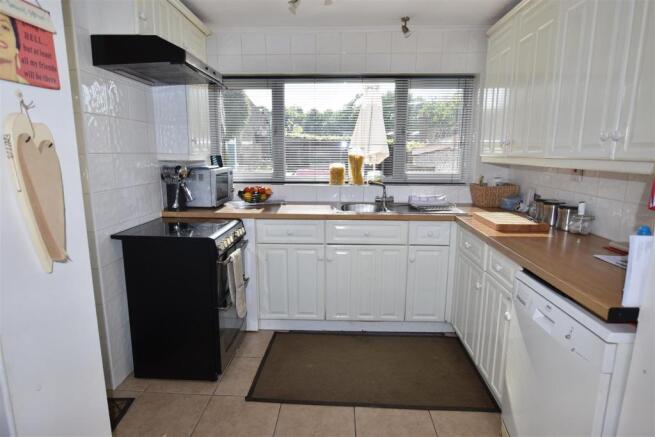 KITCHEN REVERSE