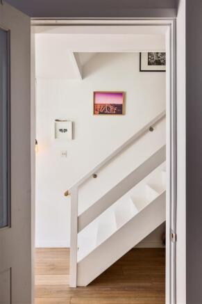 Ashdon Close, IG8