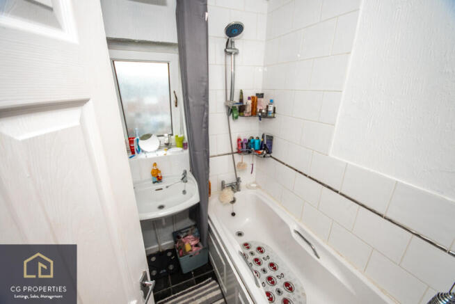 3 bed Town House for sale Image 8