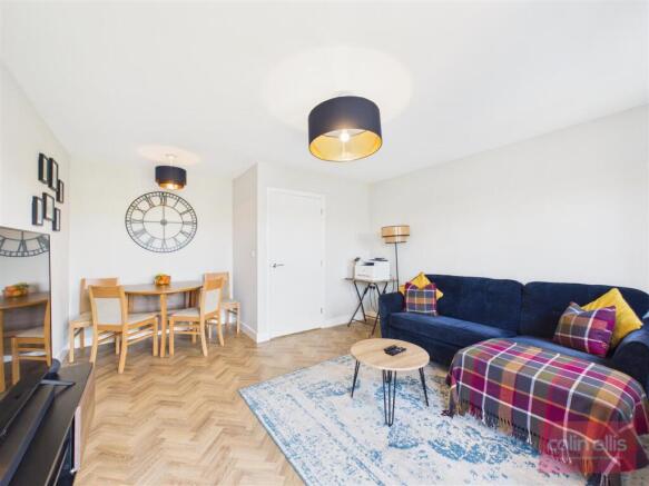 2 bed Semi-Detached for sale Image 4