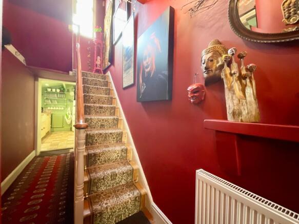 3 bed Terraced for sale Image 8
