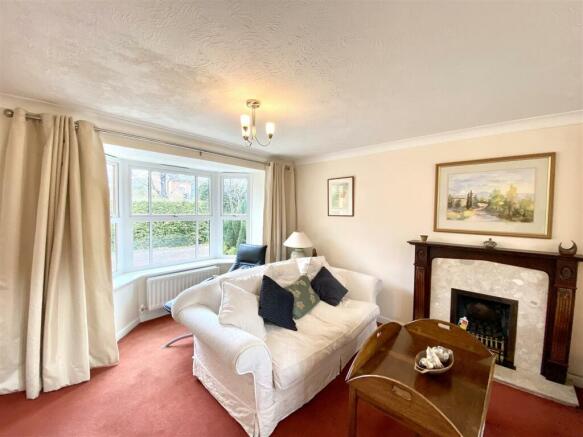 SITTING ROOM