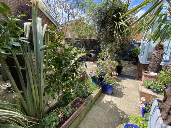 Rear Garden..jpg