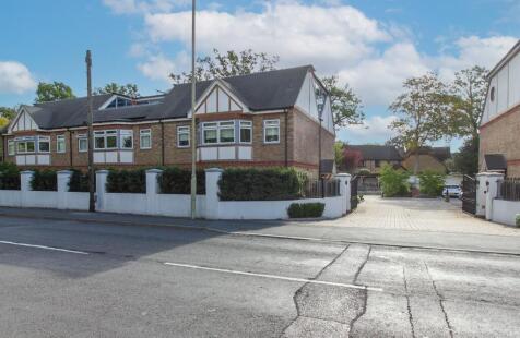 Minley Road, Fleet, GU51