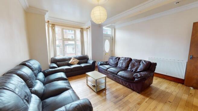 6 bed Terraced to rent Image 9