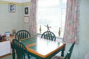BEDROOM 2/DINING ROO