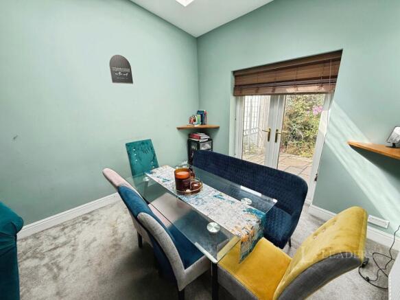 3 bed Semi-Detached to rent Image 7