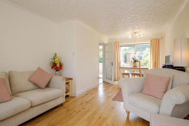 Sitting Room / Dinin