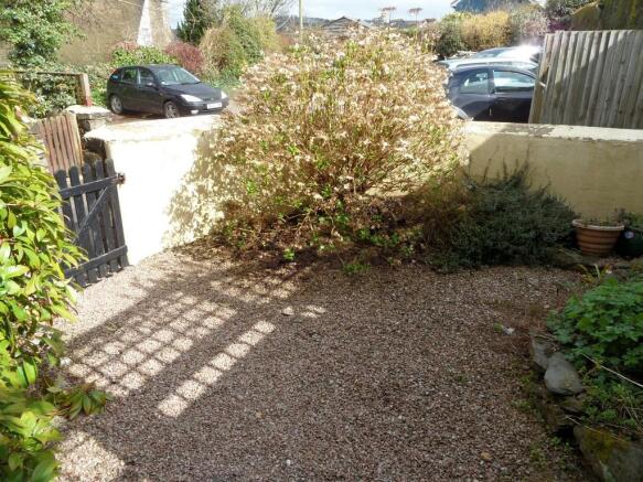 Photo 8