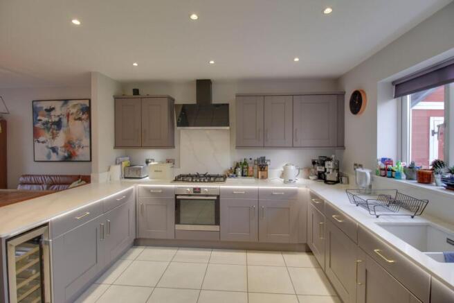 Kitchen / Dining Room